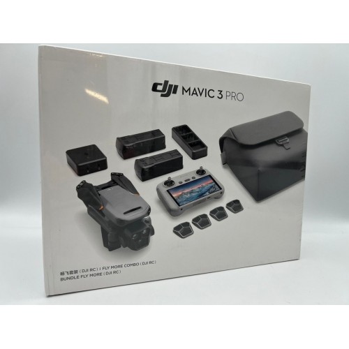 Квадрокоптер DJI Mavic 3 Fly More Combo в Комсомольске-на-Амуре DJI RC / с экраном
