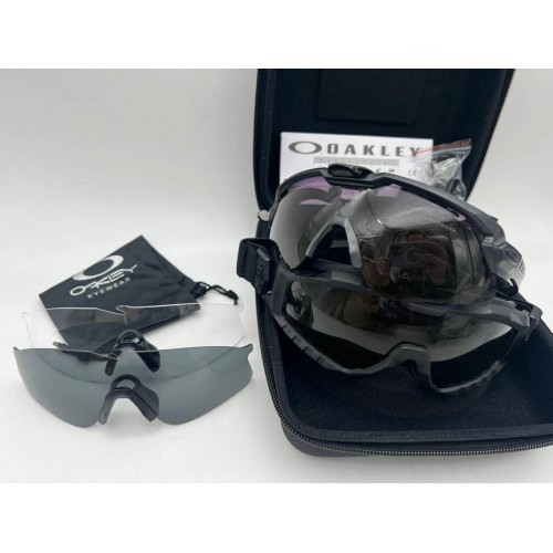 Тактические ударопрочные очки OAKLEY в Комсомольске-на-Амуре